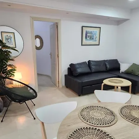 Beachfront Daire Estepona